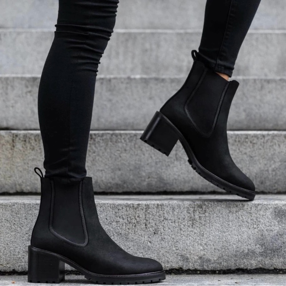 Thursday Boot Company Everyday Knockout Boot Matte Black Heeled Ankle Boot Sz 7
